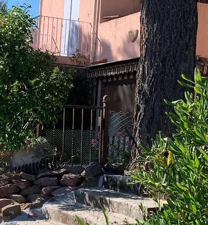 Vue /parking Privatif Lejlighed