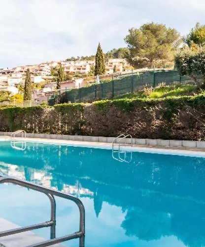 Vue /parking Privatif Appartement *